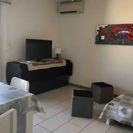 2 Etoiles Entre Les Maures Et Mediterranee Apartamento